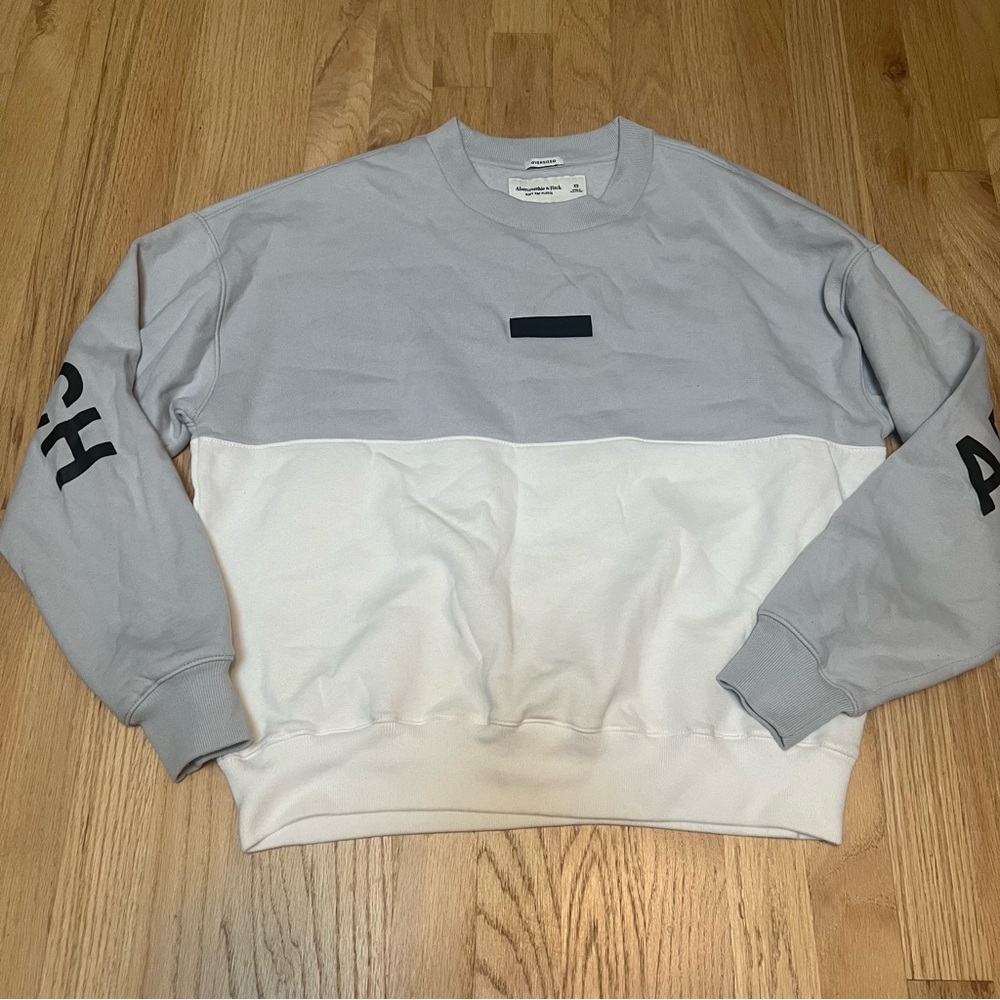 Abercrombie and fitch sweatshirt